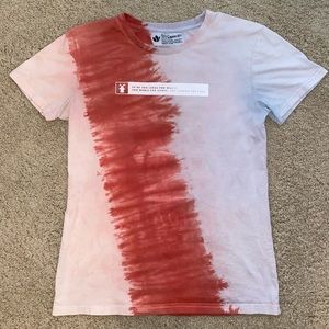 Multicolored Dutch Bros t-shirt